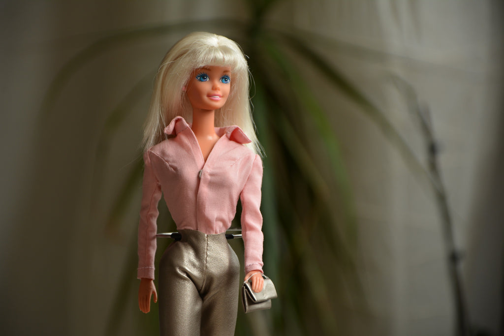 El Regreso de la Estética Barbie: Las Piezas Imprescindibles en tu Clóset