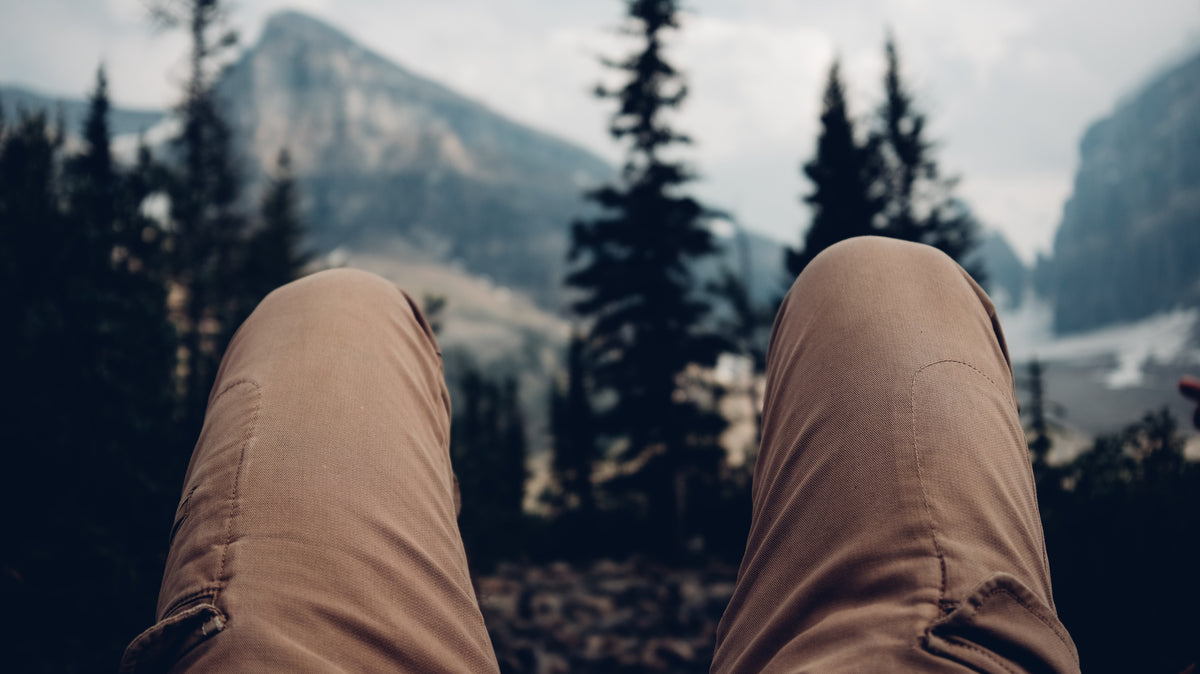 Explorando la Tendencia: Cómo Incorporar los Pantalones Cargo en tu Vestuario Femenino