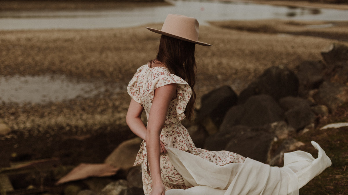 Guía de estilo modern boho: combinaciones de prendas, estampados, telas y colores para un look único