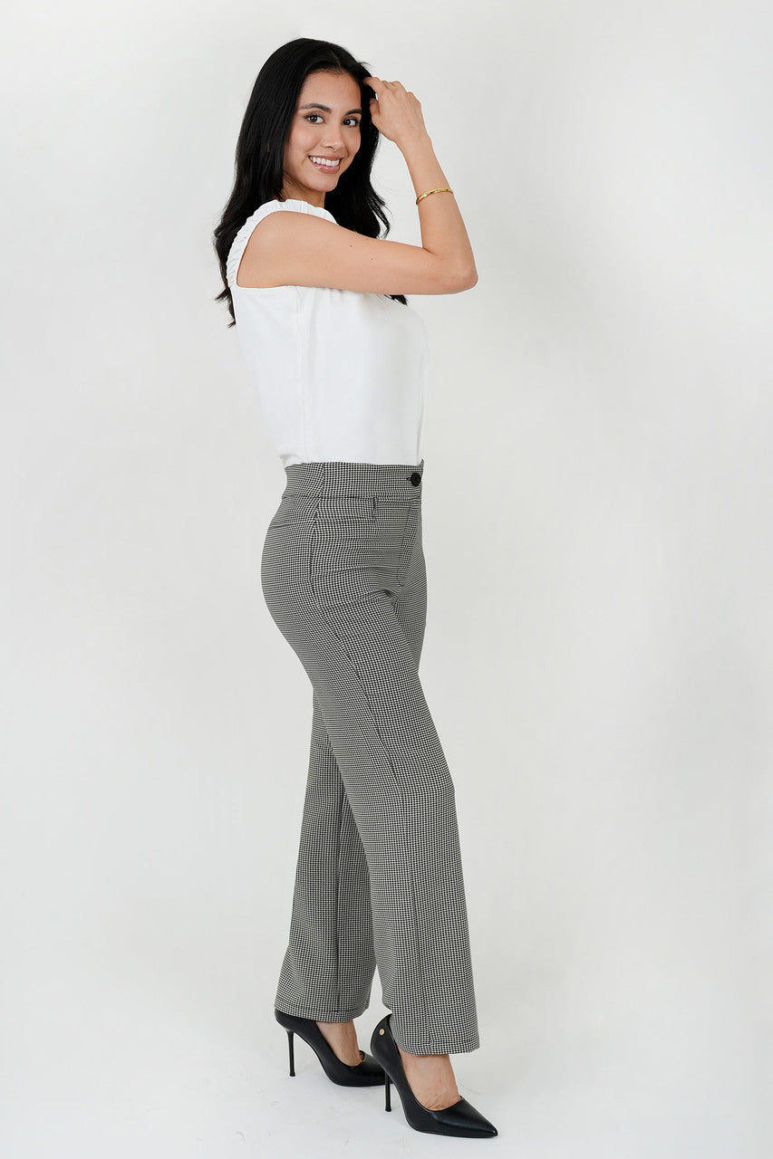 Pantalón Recto Catania con Botón y Bolsillo Decorativo