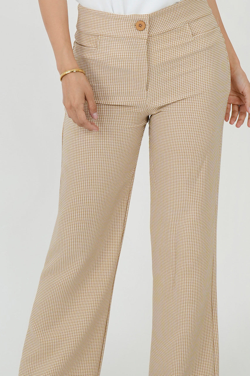 Pantalón Recto Catania con Botón y Bolsillo Decorativo