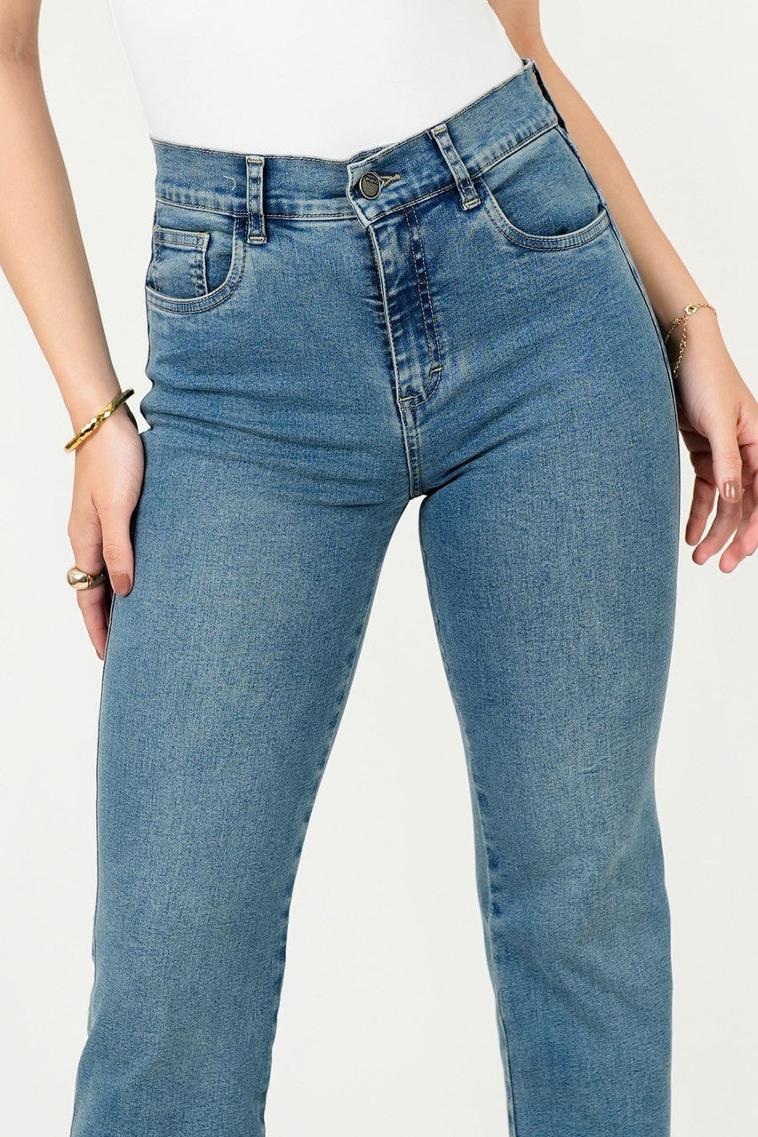 Pantalón Recto Denim Clásico