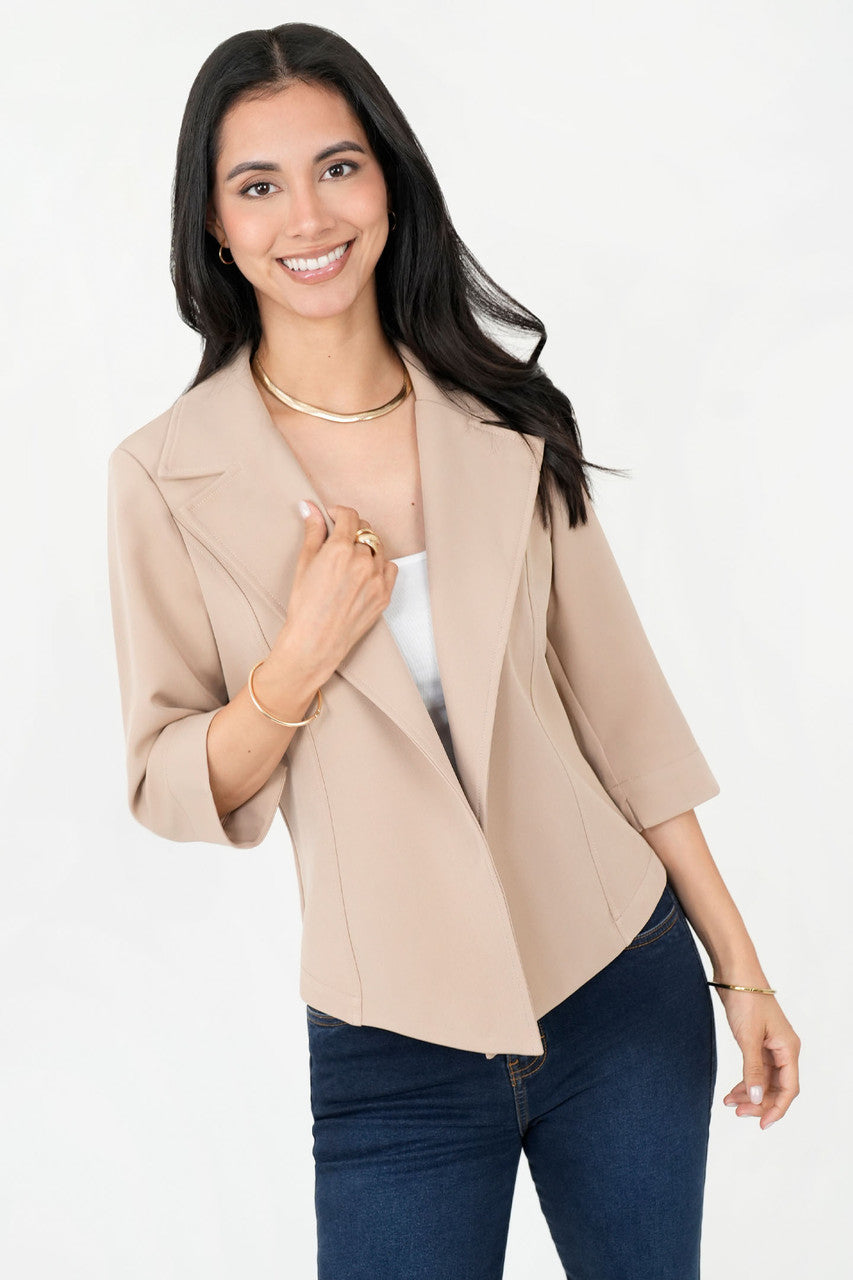Chaqueta Manga 3/4 con Solapa de Muesca