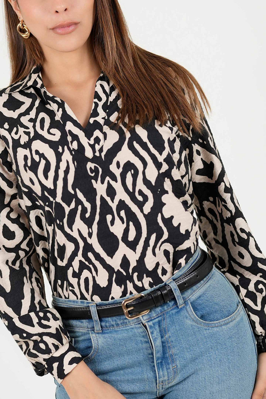 Blusa Manga Larga Estampada Con Escote V
