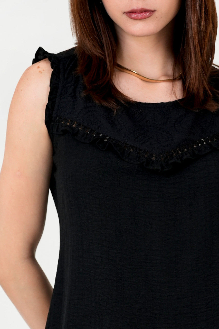 Blusa Vienna Brodery Canesú Bordado