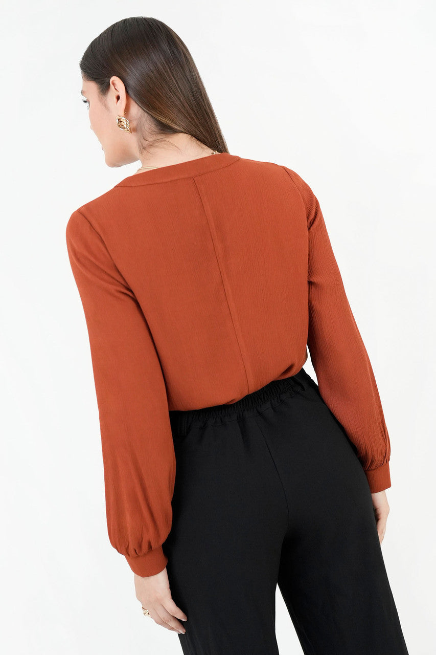 Blusa manga larga en tela Hindu