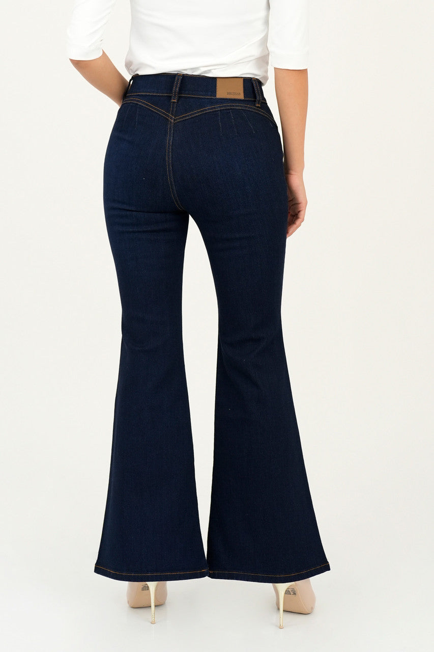 Pantalón acampanado