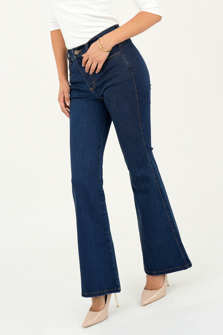 Pantalón acampanado