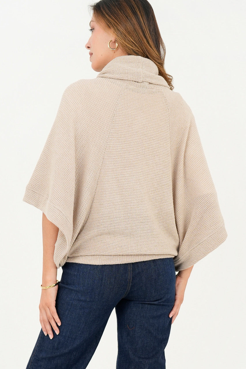 Poncho cuello alto