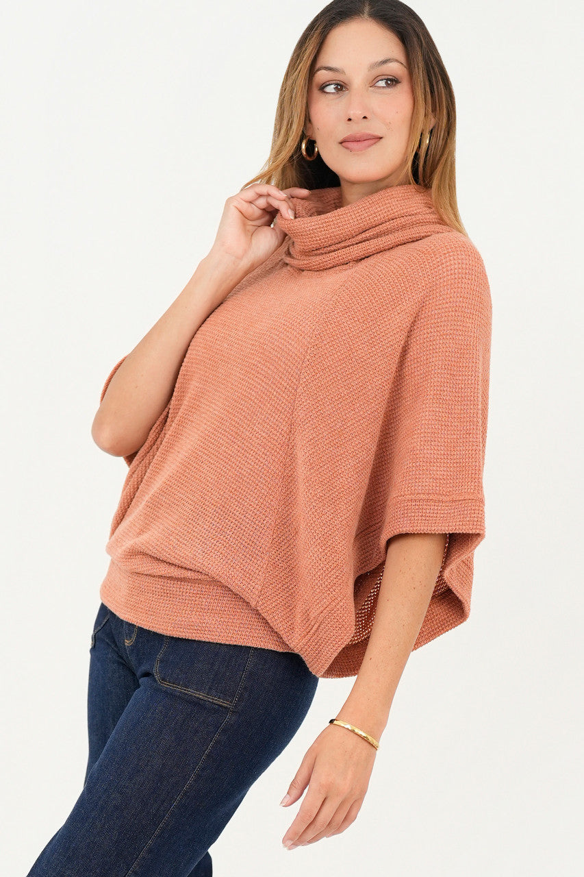 Poncho cuello alto