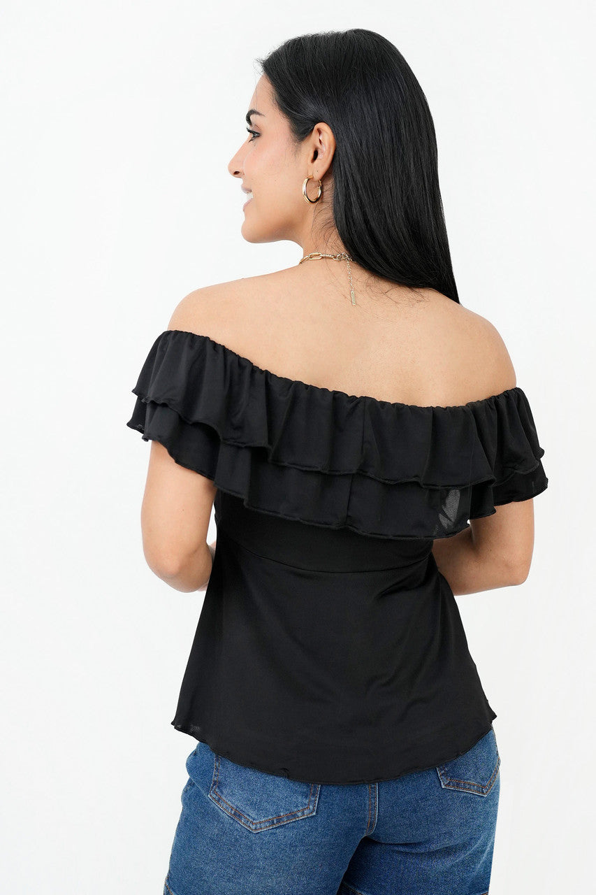 Polo off shoulder nudo en escote