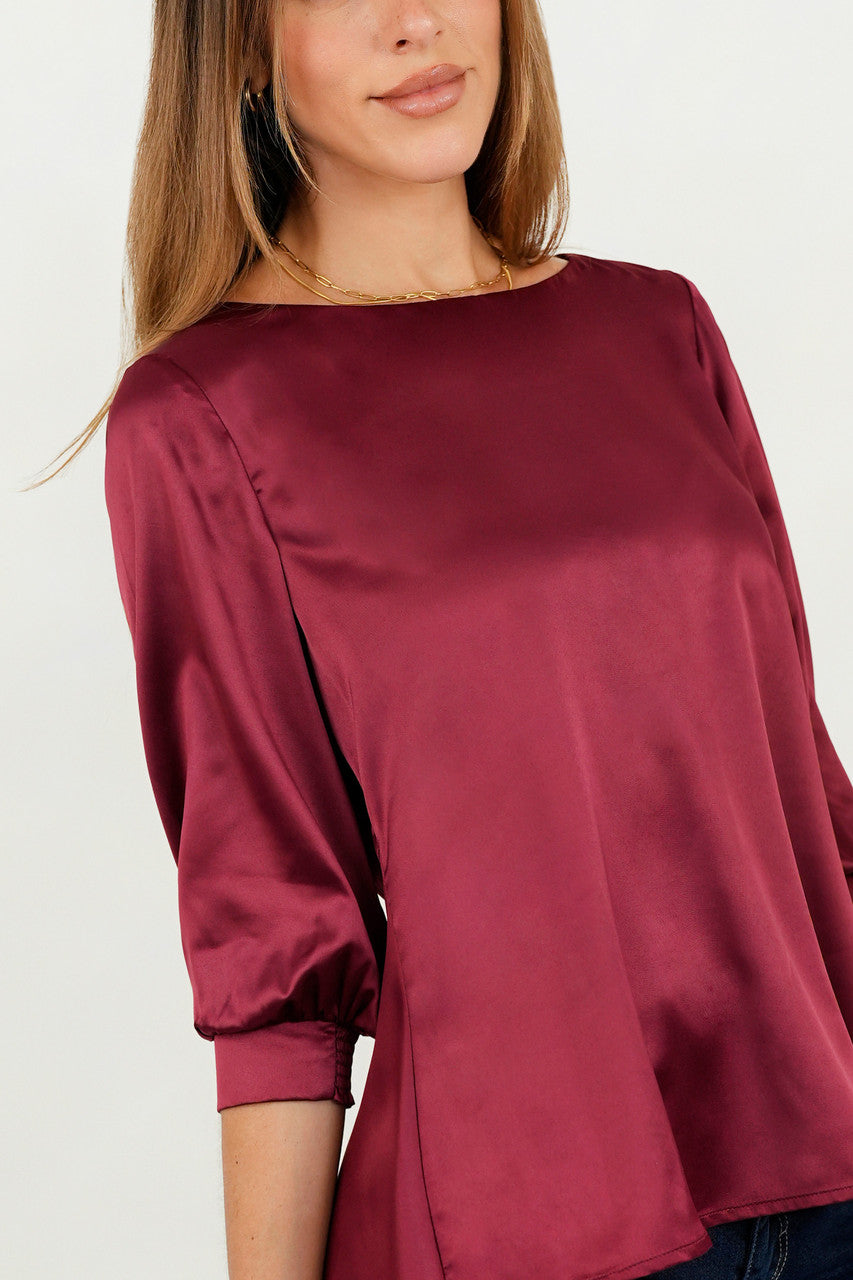 Blusa manga 3/4 escote ojal corte clásico