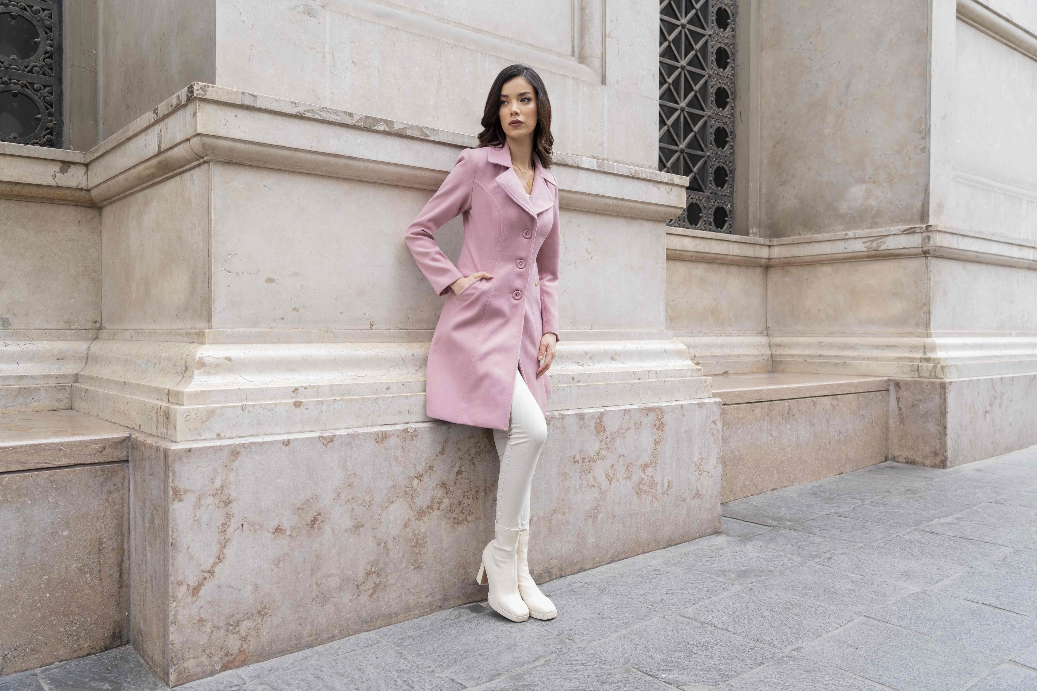 ¡Abrigadas y fabulosas! Cómo lucir espectacular con abrigos de invierno antes de que llegue el invierno