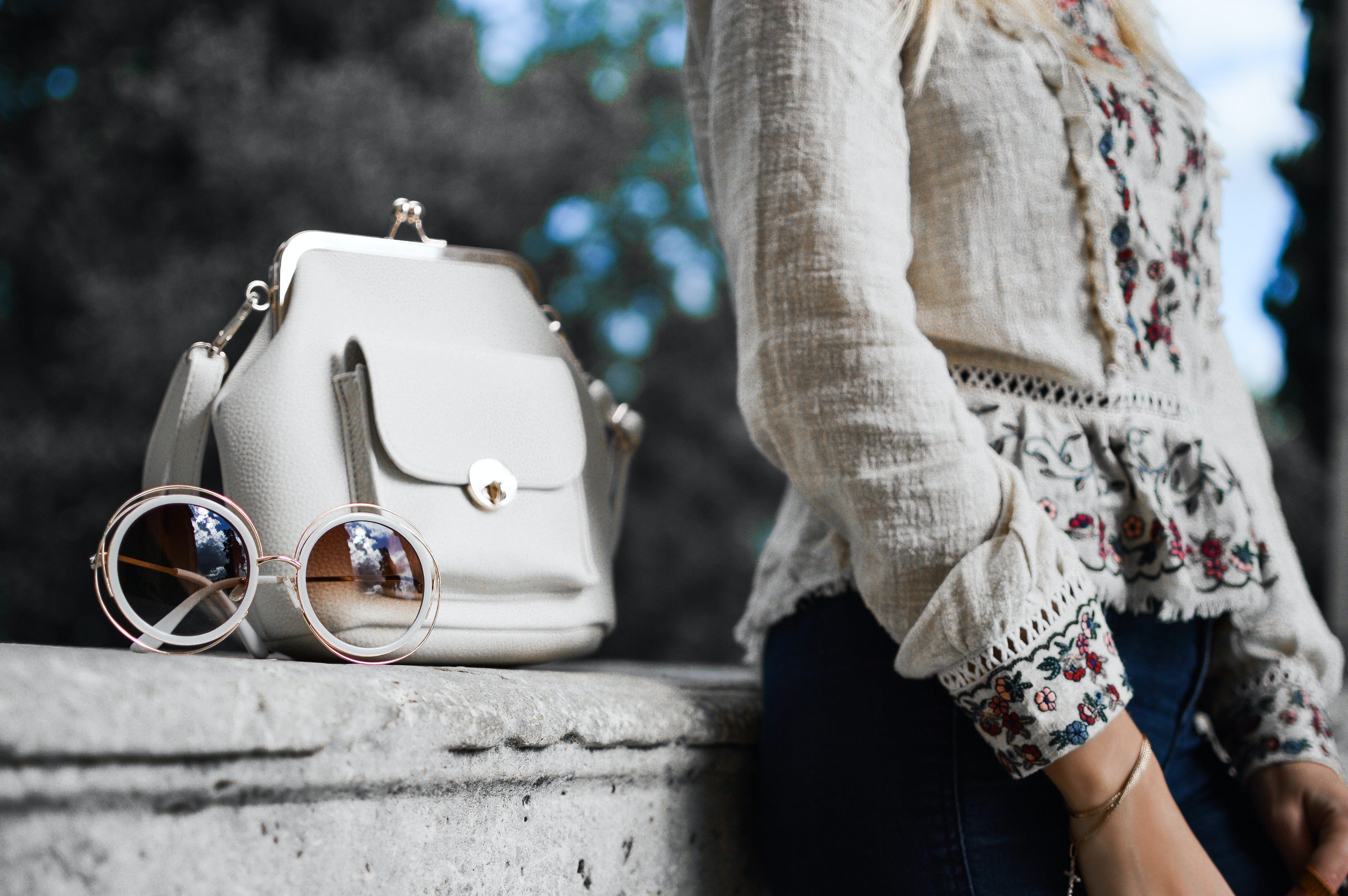 De la Pasarela a tu Estilo Personal: Inspiración Primaveral con un Toque Brujhas