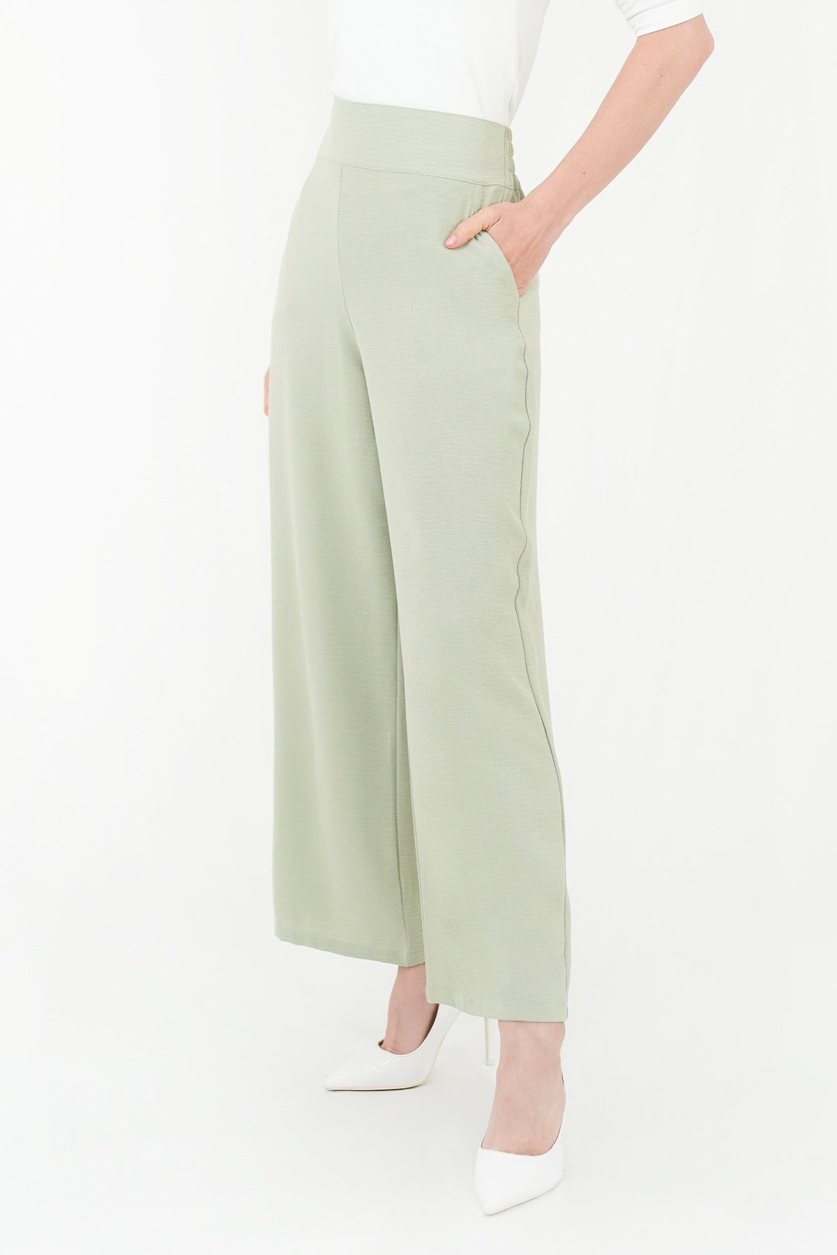 Pantalón Recto Moderno PAN06015BGNVNLME