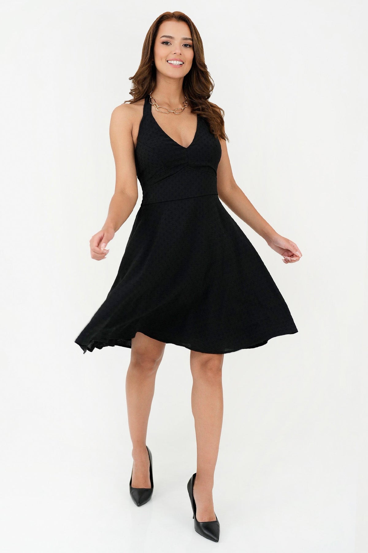 Vestido Halter Faldón Con Vuelo VTD06097VIENEGSM