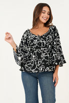 Blusa manga 3/4 acampanada escote corazón BLU07037BGNNEGXL