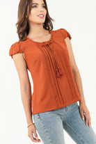 Blusa Bengalina Jacquard con Lazo BLU08041BGNOCRME