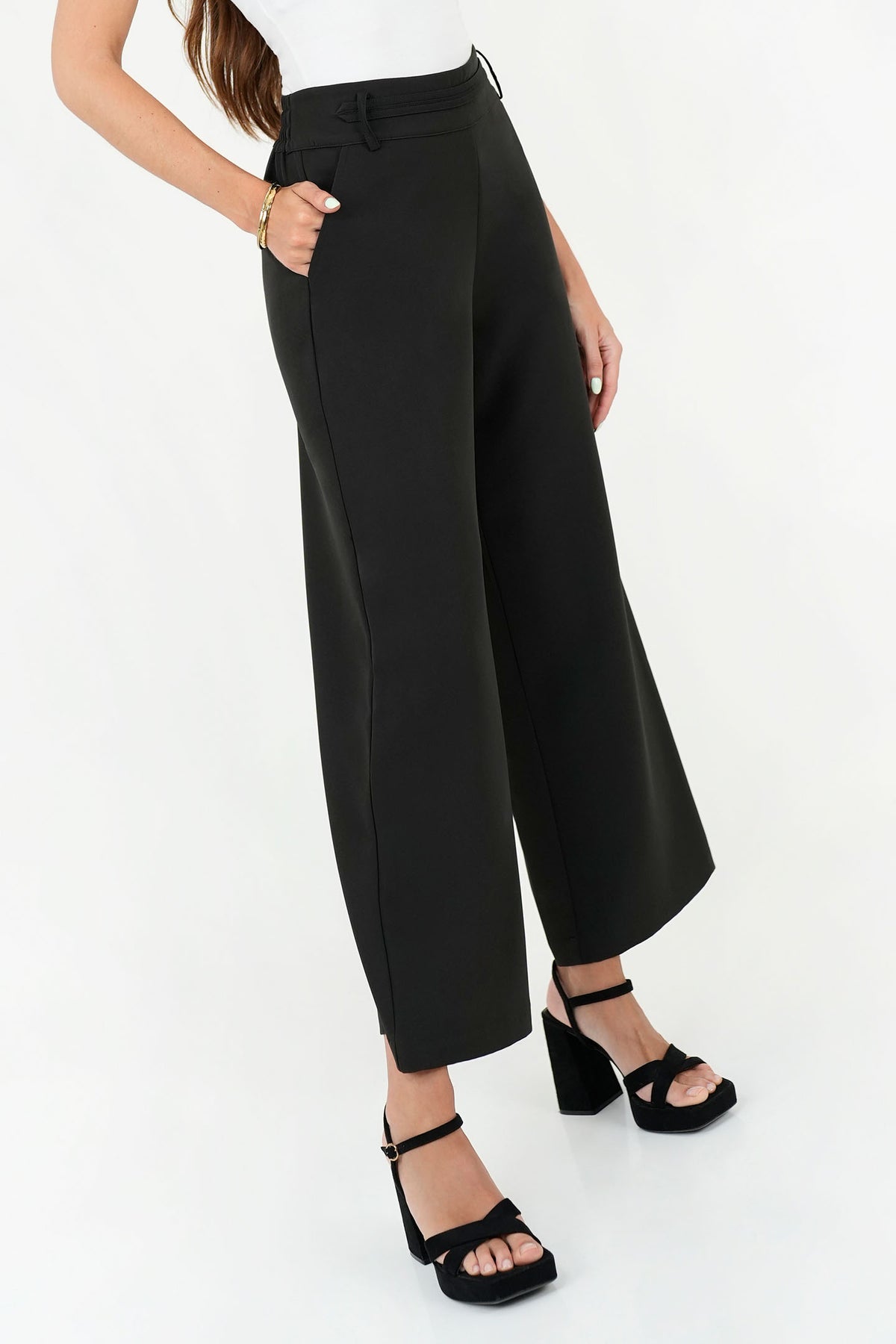 Pantalón Palazo con Pretina Elasticada y Presillas PAN09095CTJNEGSM