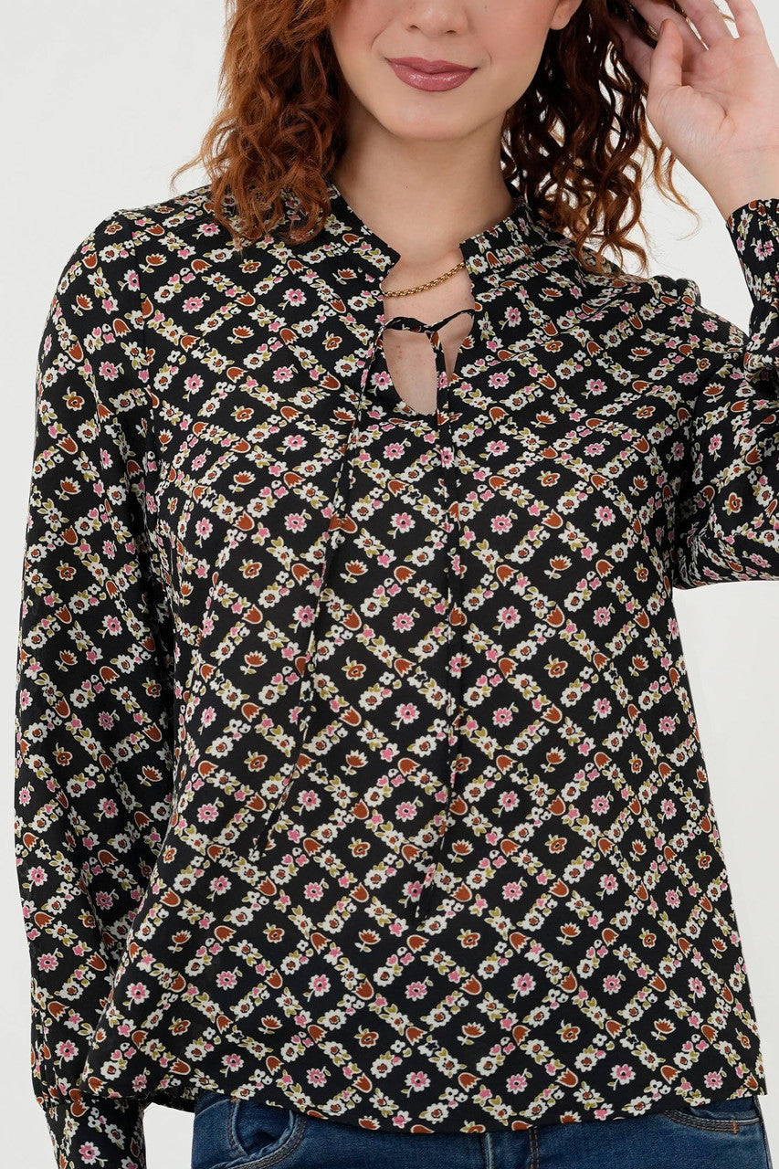 Blusa Manga Larga Cuello Nerhu Anatómico
