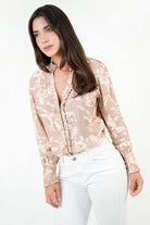 Blusa manga larga con pechera camisera