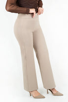 Pantalón de moda en tela Loma