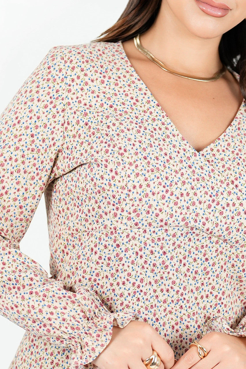 Blusa manga larga en seda corrugada con escote V