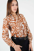 Blusa Manga Larga Estampada Con Escote V