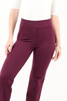 Pantalón moda con bolsillo simulado