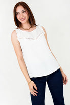 Blusa Vienna Brodery Canesú Bordado