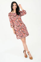 Vestido Corto Satin Hindu Estampado Manga Larga Escote Ojal