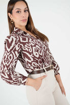 Blusa Manga Larga Estampada Con Escote V