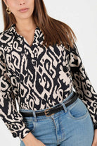 Blusa Manga Larga Estampada Con Escote V