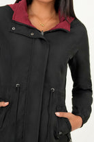 Casaca Reversible Impermeable con Capucha