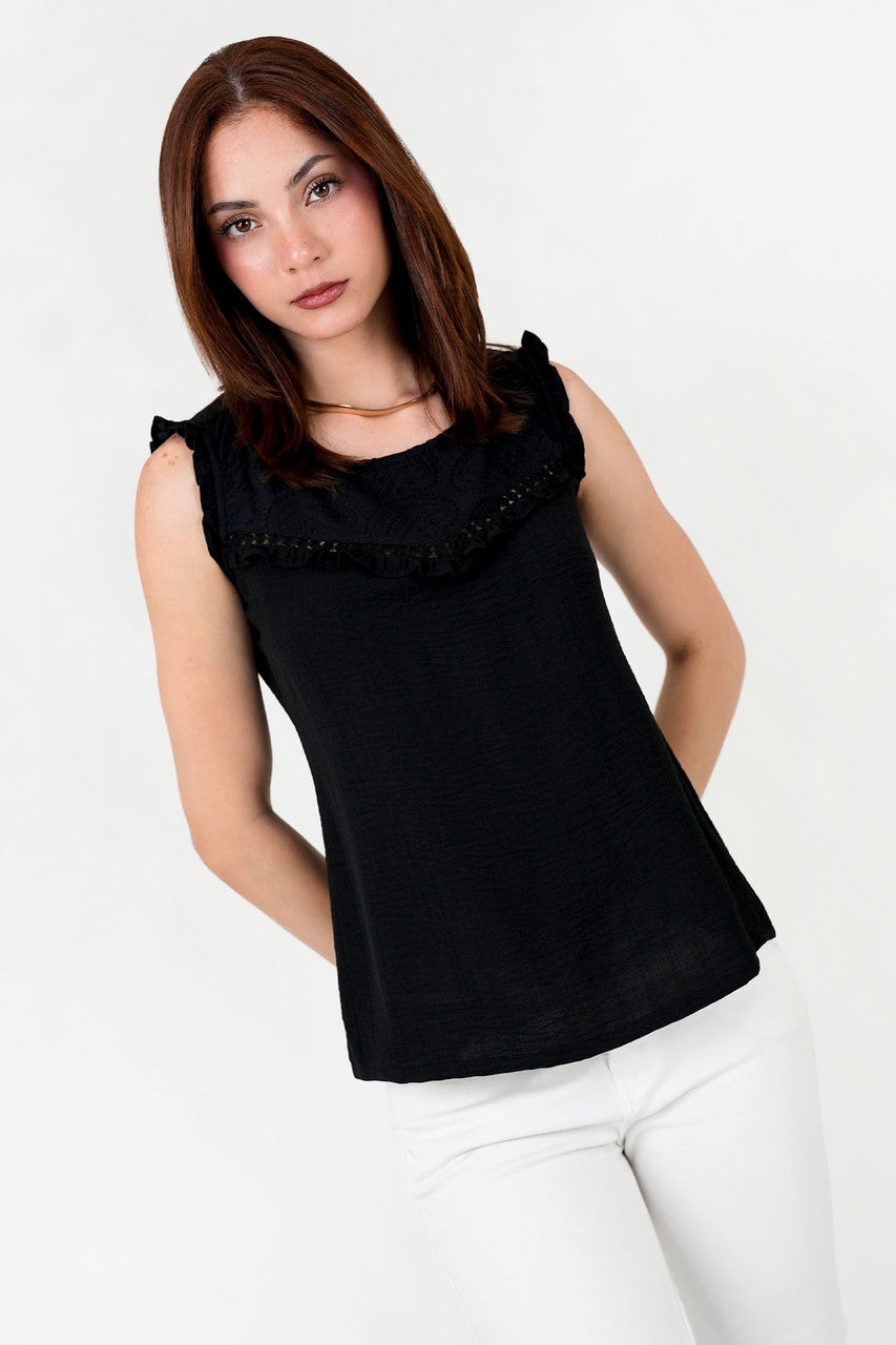 Blusa Vienna Brodery Canesú Bordado