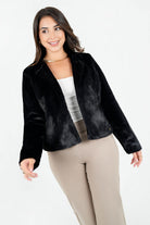 Chaqueta corta con cuello redondo
