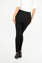 Leggins Moda detalle de bastitas en pretina