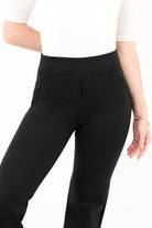 Pantalón moda con bolsillo simulado