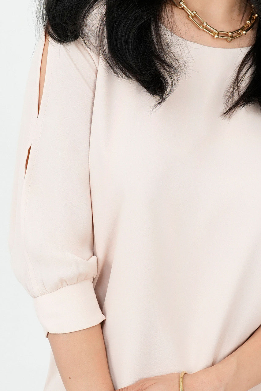 Blusa Gasa Crepe Manga 3/4 Escote Ojal con Puño Tulipán