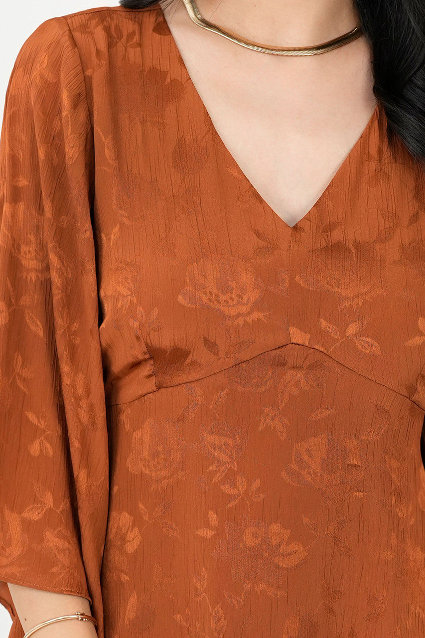 Blusa Manga 3/4 Seda Hindu Brocado Escote V con Lazo en Espalda