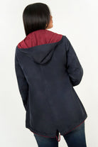 Casaca Reversible Impermeable con Capucha