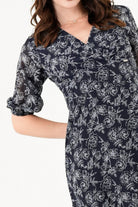 Vestido midi con escote V