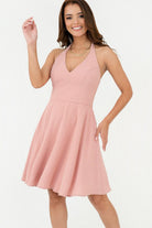 Vestido Halter Faldón Con Vuelo