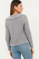 Chompa corta cuello sport