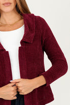 Chompa corta cuello sport