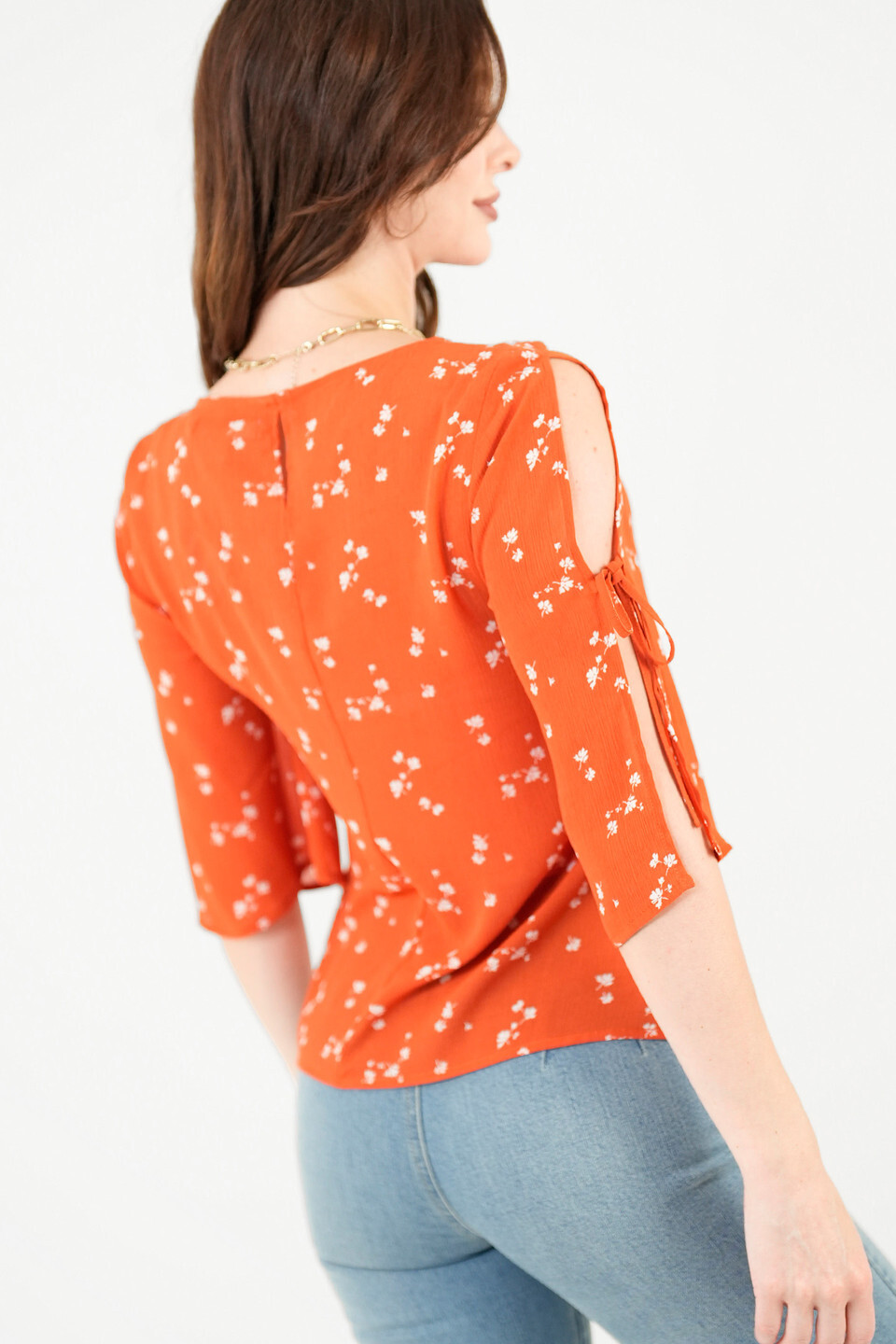 Blusa Manga 3/4 Escote Ojal