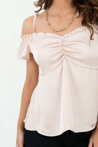 Blusa Manga Corta con Hombro Descubierto