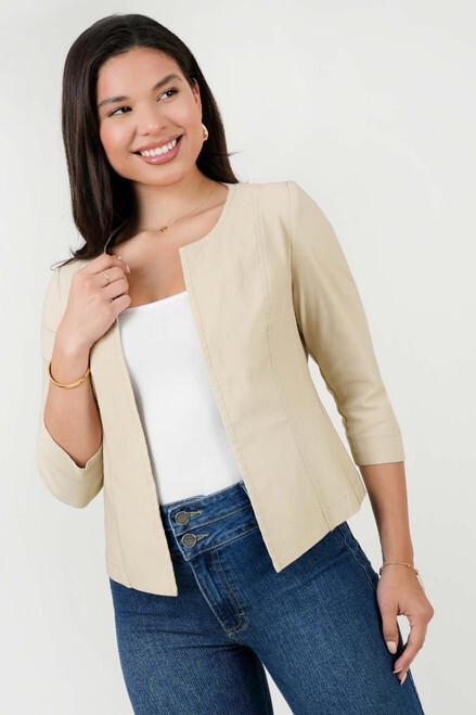 Chaqueta Corta Manga 3/4 Corte Princesa